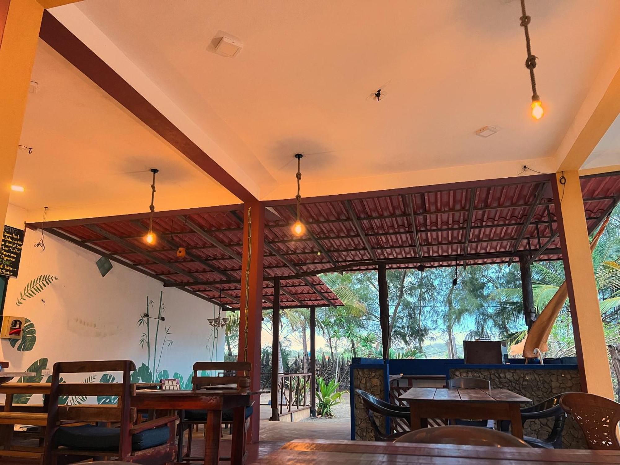 Sand Dune Beach Resort & Surf Camp Arugam Bay Kültér fotó